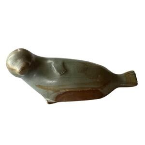 Vintage original hand-carved Inuit serpentine seal sculpture green nature